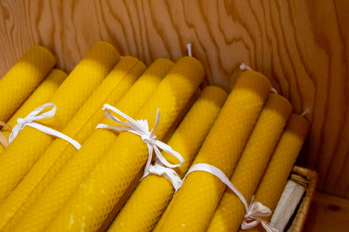 Les bougies pure cire d'abeille du Miel du Pays Bleu