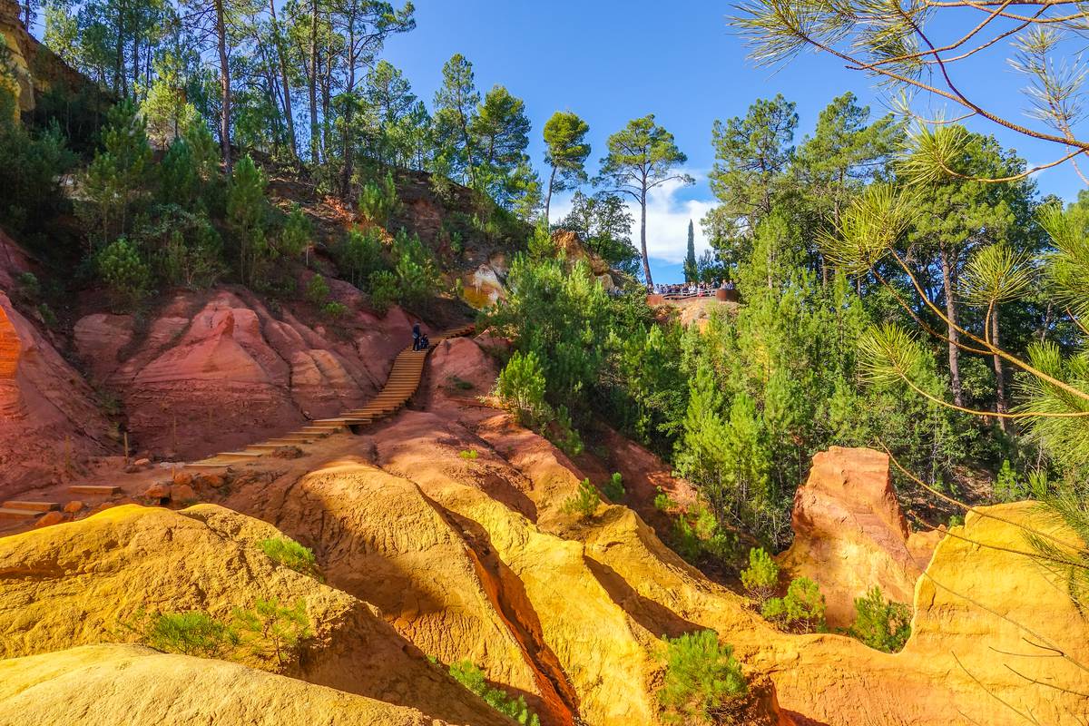 le-sentier-des-ocres-roussillon-dans-le-luberon