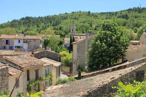 Crédit photo - Office de tourisme Pays d'Apt Luberon Village de Céreste
