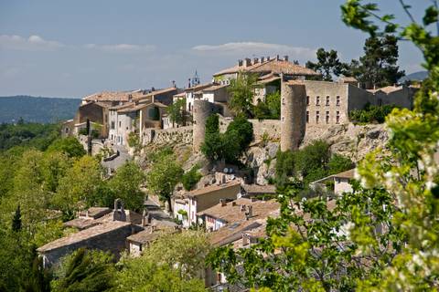 Crédit photo - Rainer Voegli Ménerbes classé parmi les plus beaux villages de France