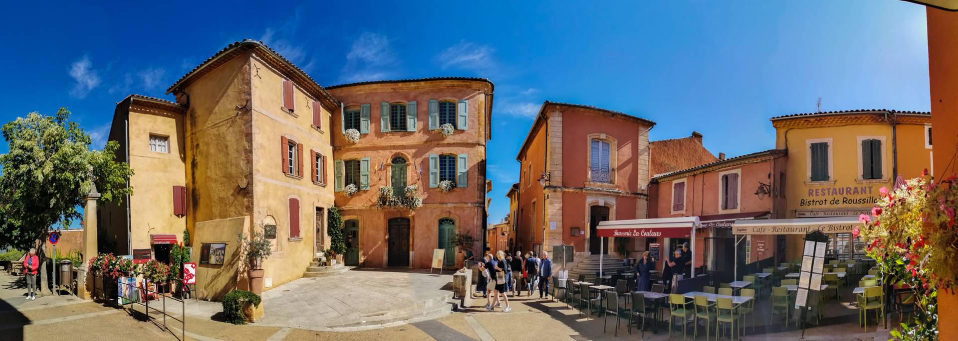 Roussillon en Provence| Plus beaux Village de France | Ocres du Luberon | Façades colorées