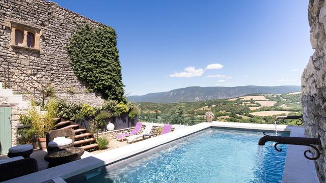Luberon |Chambres d'hôtes | Bastide de Caseneuve | Village perché | Provence | France