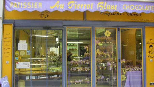 COMMERCES ET SERVICES
