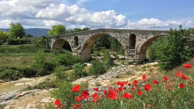 Sites | Monuments | Luberon | Visites Luberon | A voir dans le Luberon | 