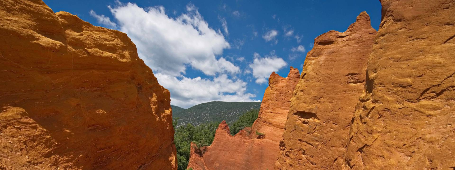 luberon canyon