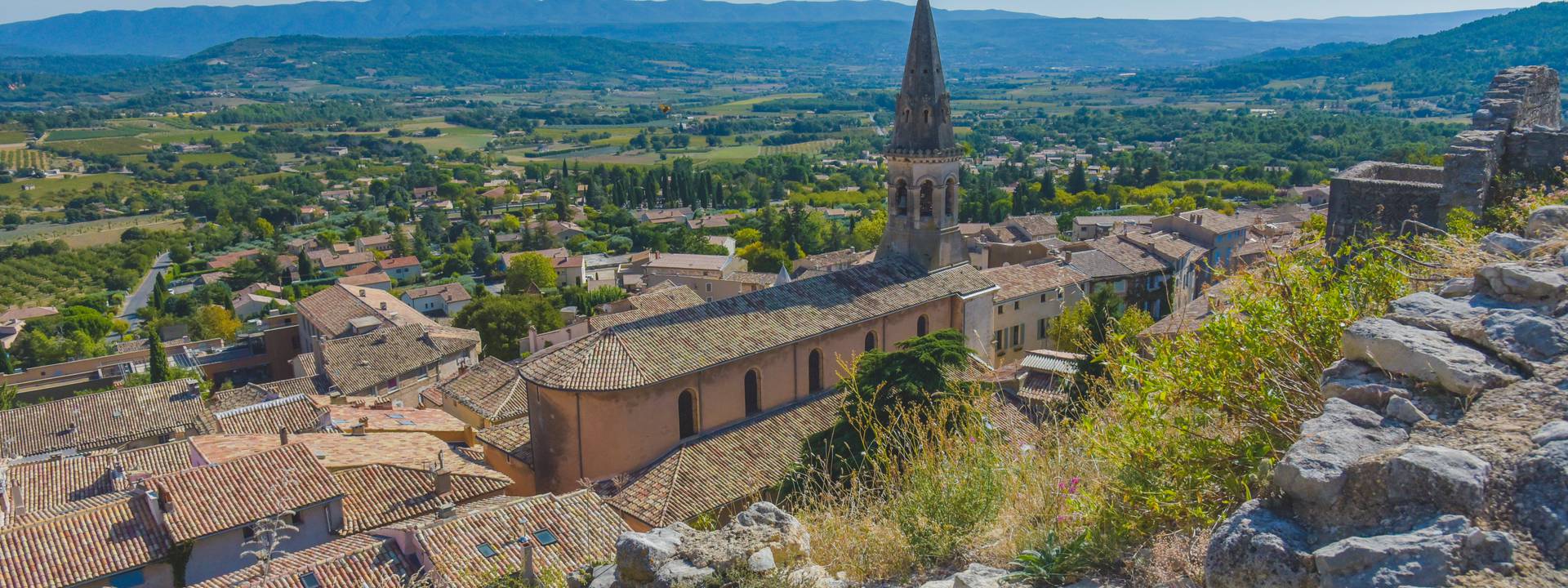 village de saint saturnin les apt