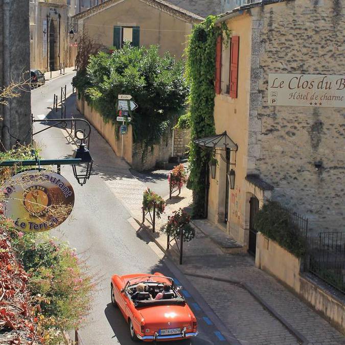Village de Bonnieux | Voiture | village du Luberon