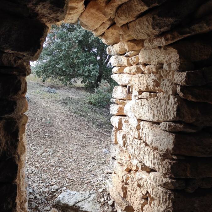Porte | pierre | abri