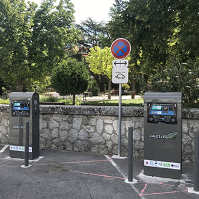 Borne de recharge Apt