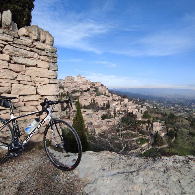 Gordes à vélo