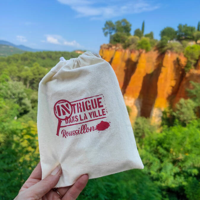Intrigue dans la ville Roussillon